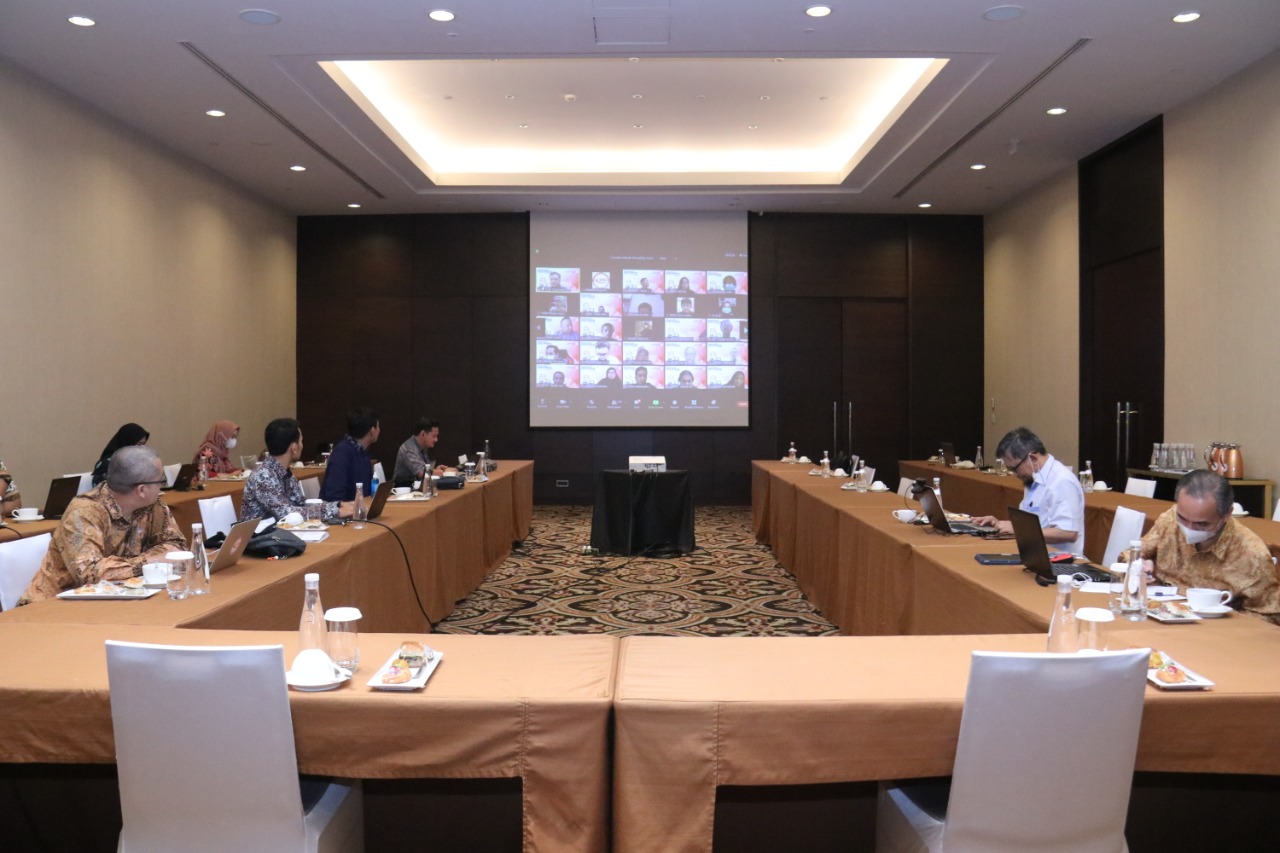 20210401 Focus Group Discussion FGD Pelaksanaan Bimbingan Teknis Asesor Pemantauan dan Evaluasi SPBE Tahun 2021 Hari Ke 2 11