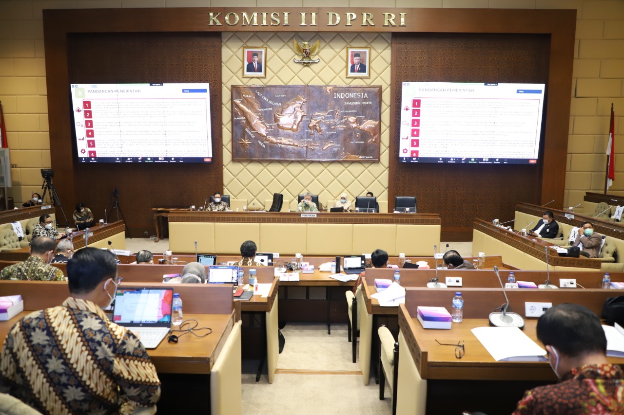 20210408 Rapat Kerja dengan Komisi II Dewan Perwakilan Rakyat DPR RI 11