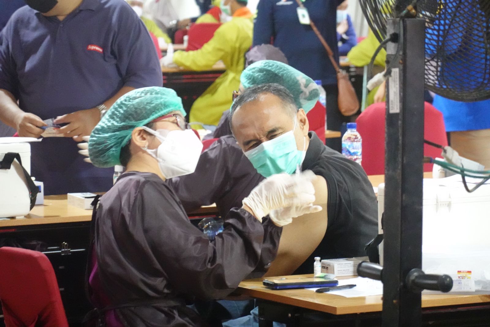 20210902 Meninjau Layanan di Sentra Vaksinasi BBPK 1