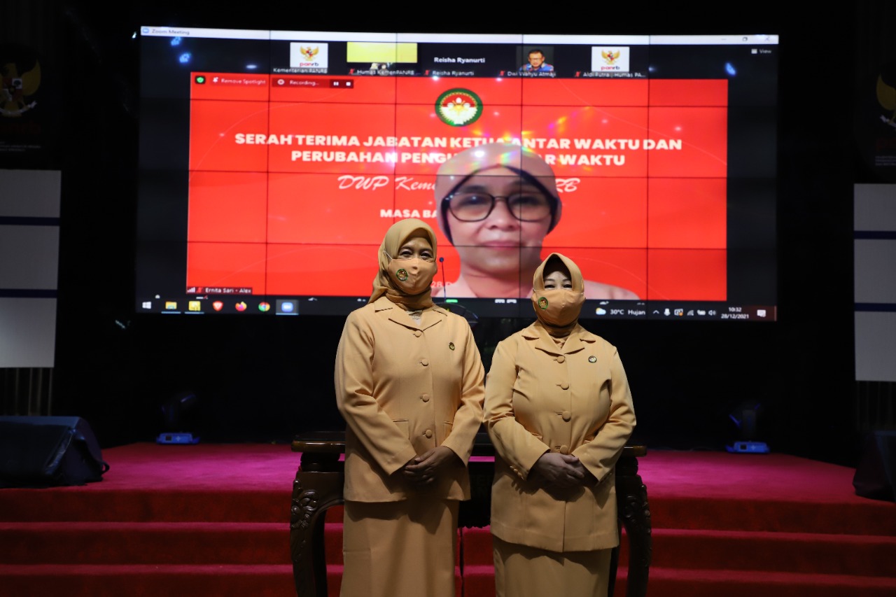 20211228 Sertijab Ketua Antar Waktu DWP Kementerian PANRB Masa Bakti 2019 2021 1