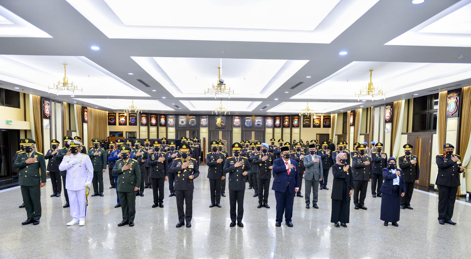 20211229 Penganugerahan Tanda Kehormatan Bintang Bhayangkara Pratama 8