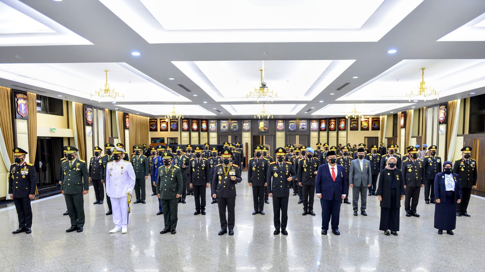 20211229 Penganugerahan Tanda Kehormatan Bintang Bhayangkara Pratama 8