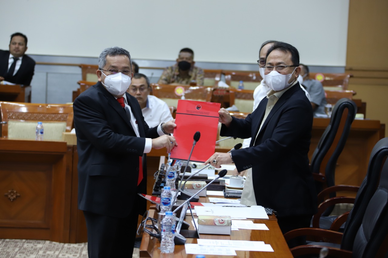 20220331 Rapat Kerja dengan Komisi IIII DPR RI 1