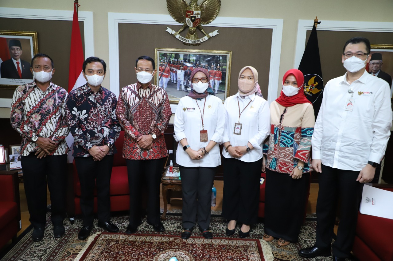 20220613 SESMEN Menerima Audiensi Bupati Majalengka 7