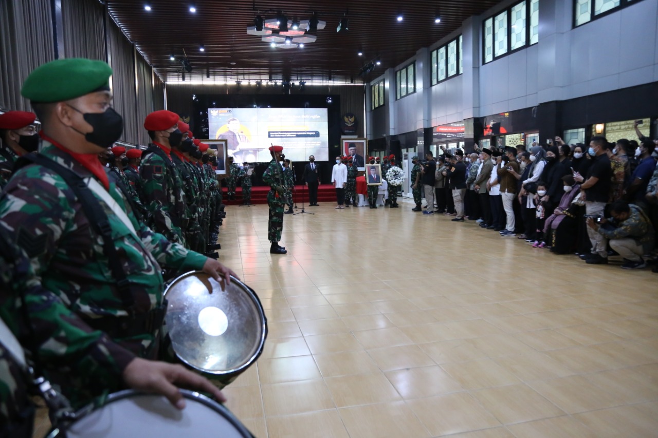20220701 Prosesi Pemakaman Menteri PANRB Tjahjo Kumolo 42