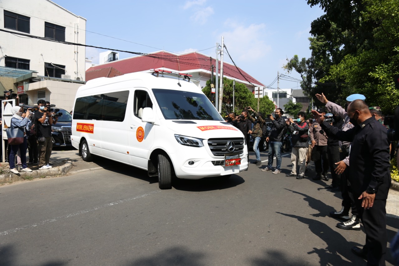 20220701 Prosesi Pemakaman Menteri PANRB Tjahjo Kumolo 10