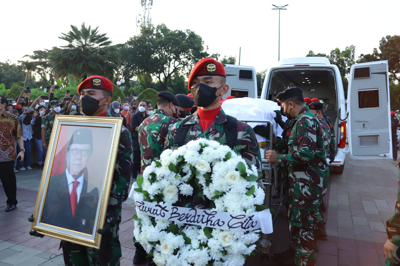 20220701 Prosesi Pemakaman Menteri PANRB Tjahjo Kumolo 42