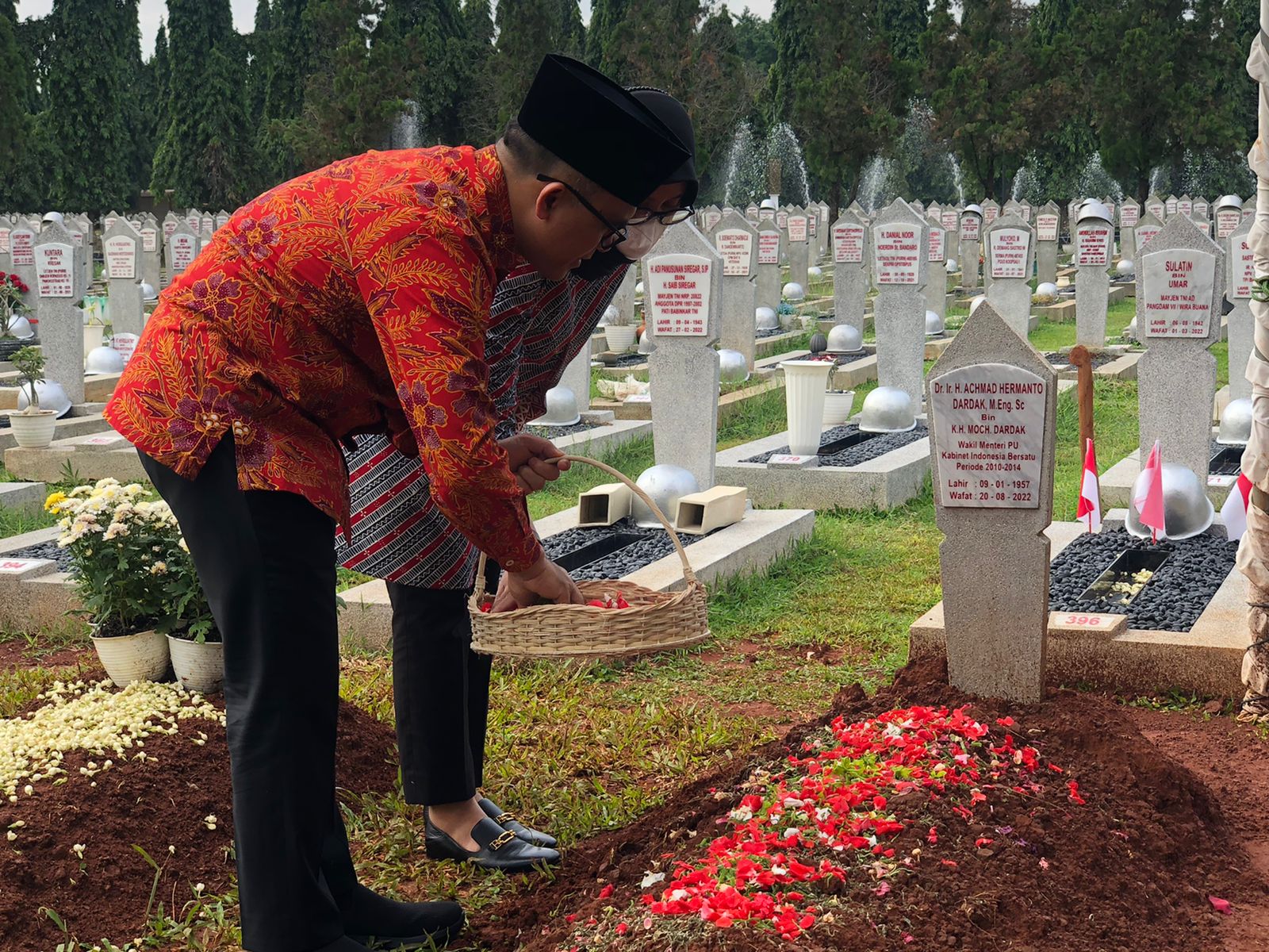 20220909 Ziarah Makam dan Silahturahmi ke Keluarga Alm. Tjahjo Kumolo 1