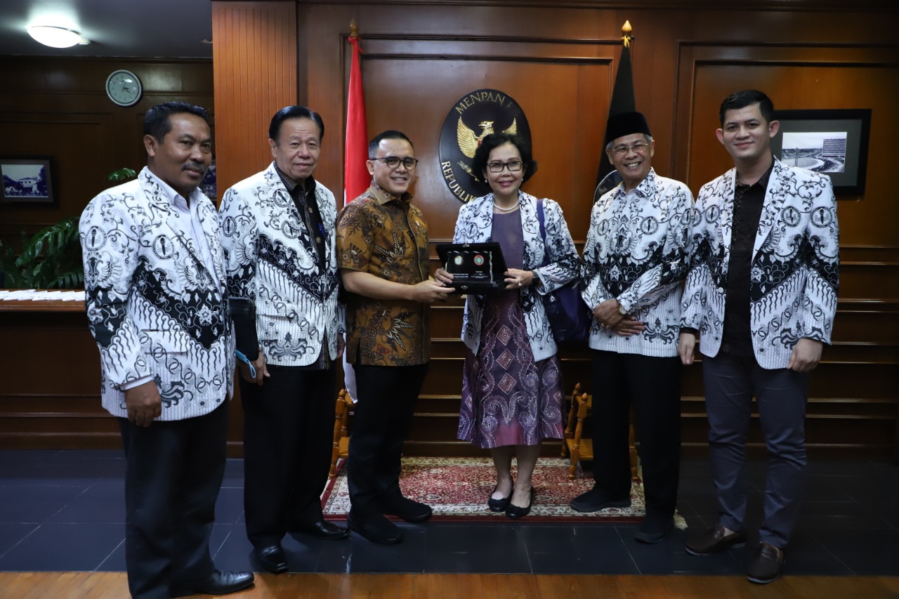20220914 Audiensi dengan PGRI dan HISMINU 9