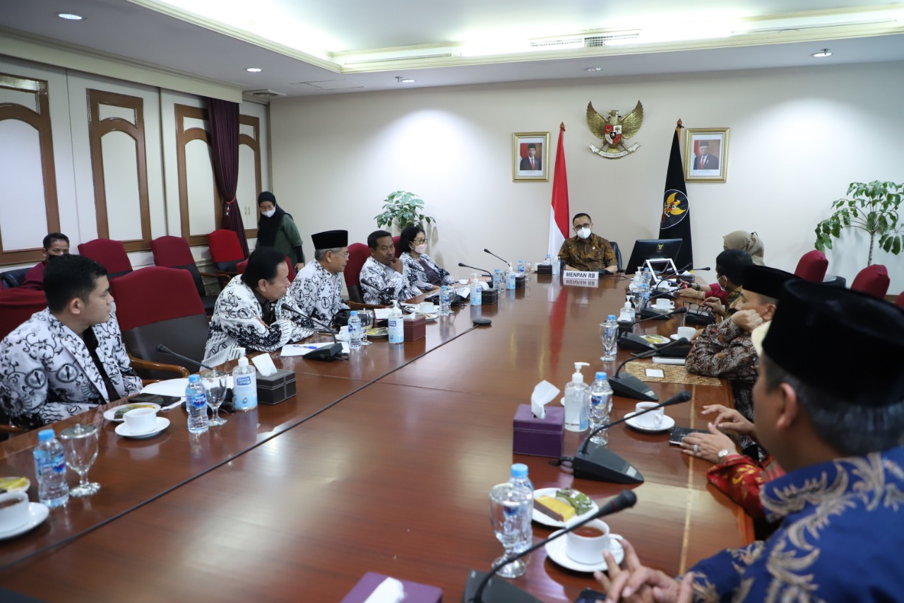 20220914 Audiensi dengan PGRI dan HISMINU 9