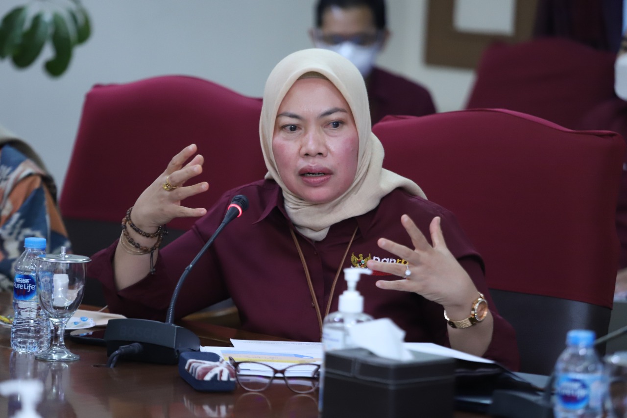 20220914 MENTERI SESMEN DEPUTI Rapat terkait imigrasi