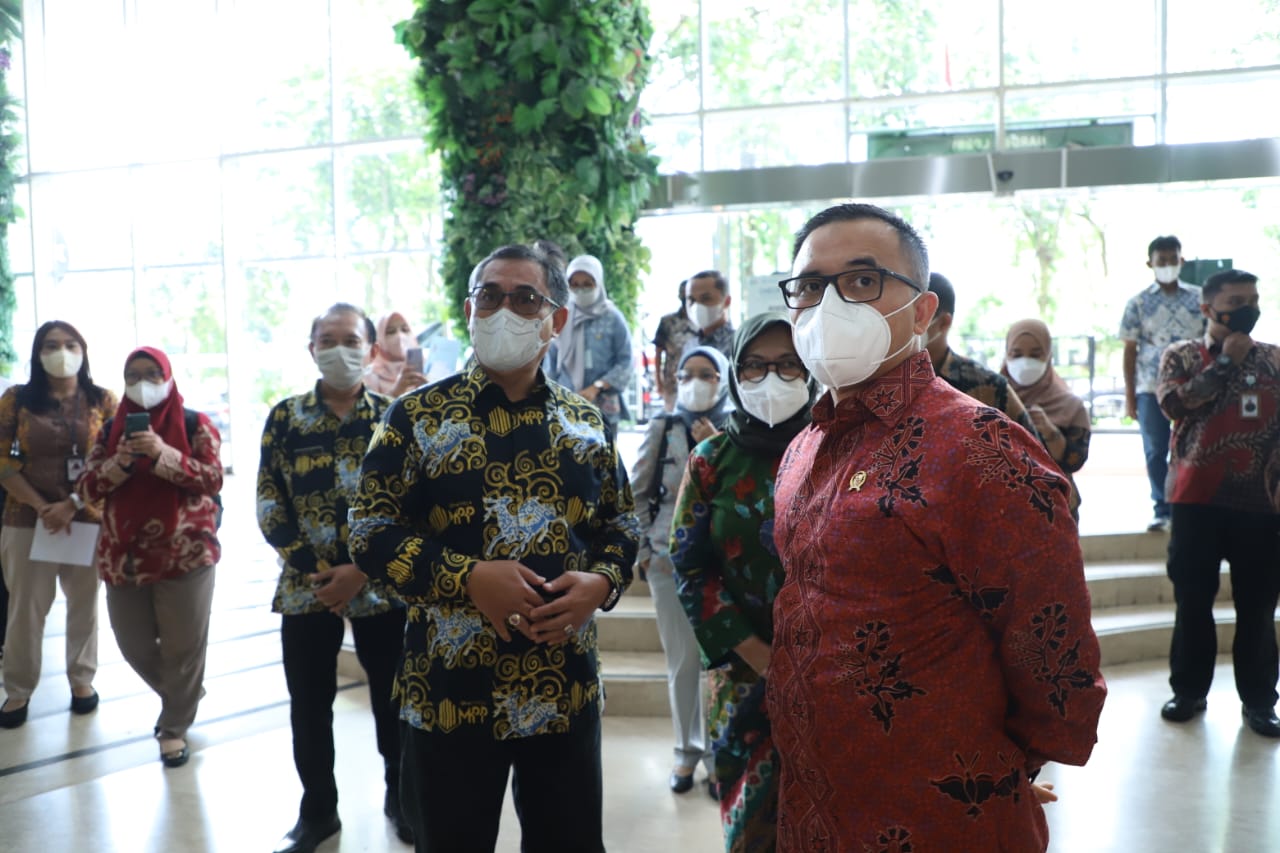 20220916 MENTERI DEP YANLIK Meninjau MPP Kota Bogor 9
