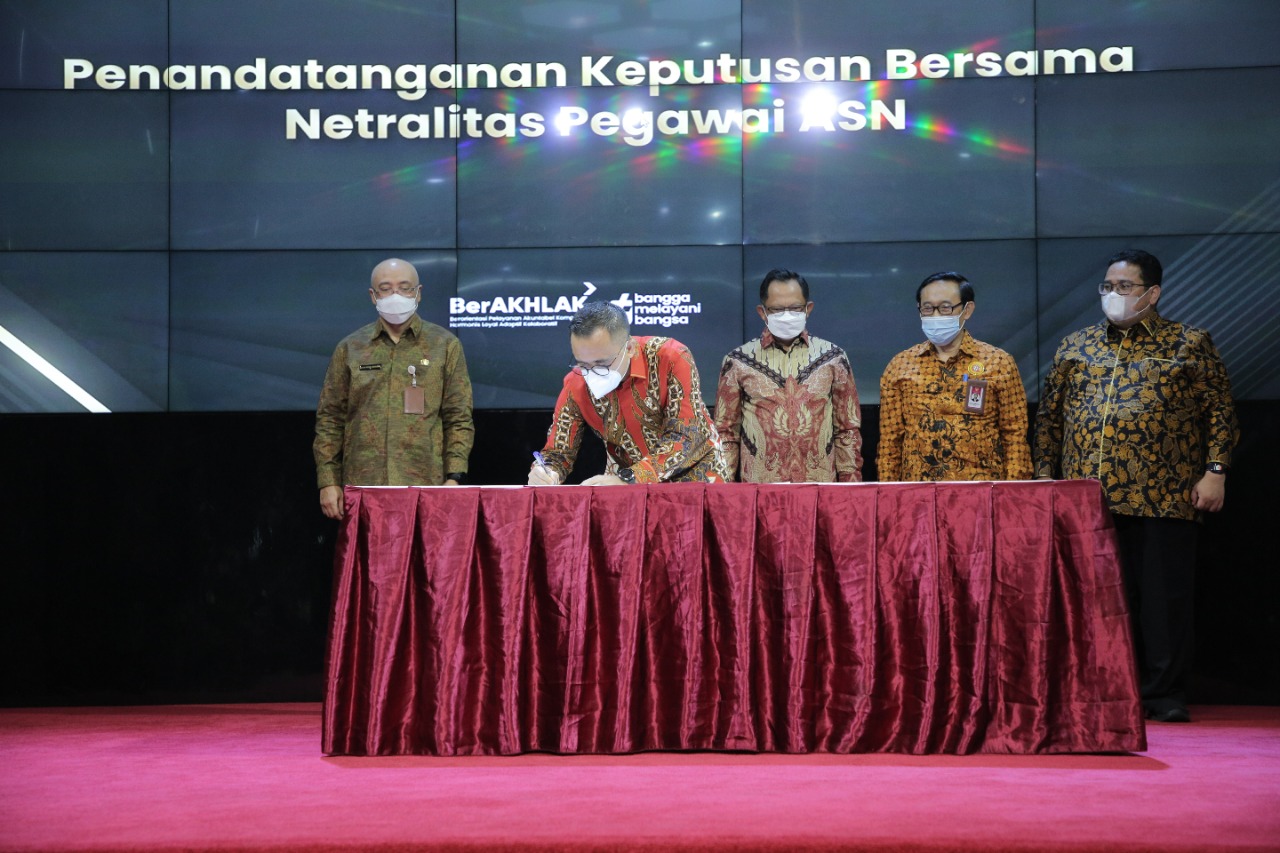 20220922 MENTERI Penandatanganan Kesepakatan Bersama Netralitas ASN 34