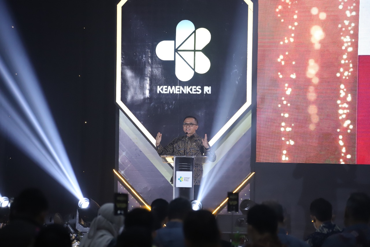 20221111 Menghadiri Anugerah Tenaga kesehatan 2022 5