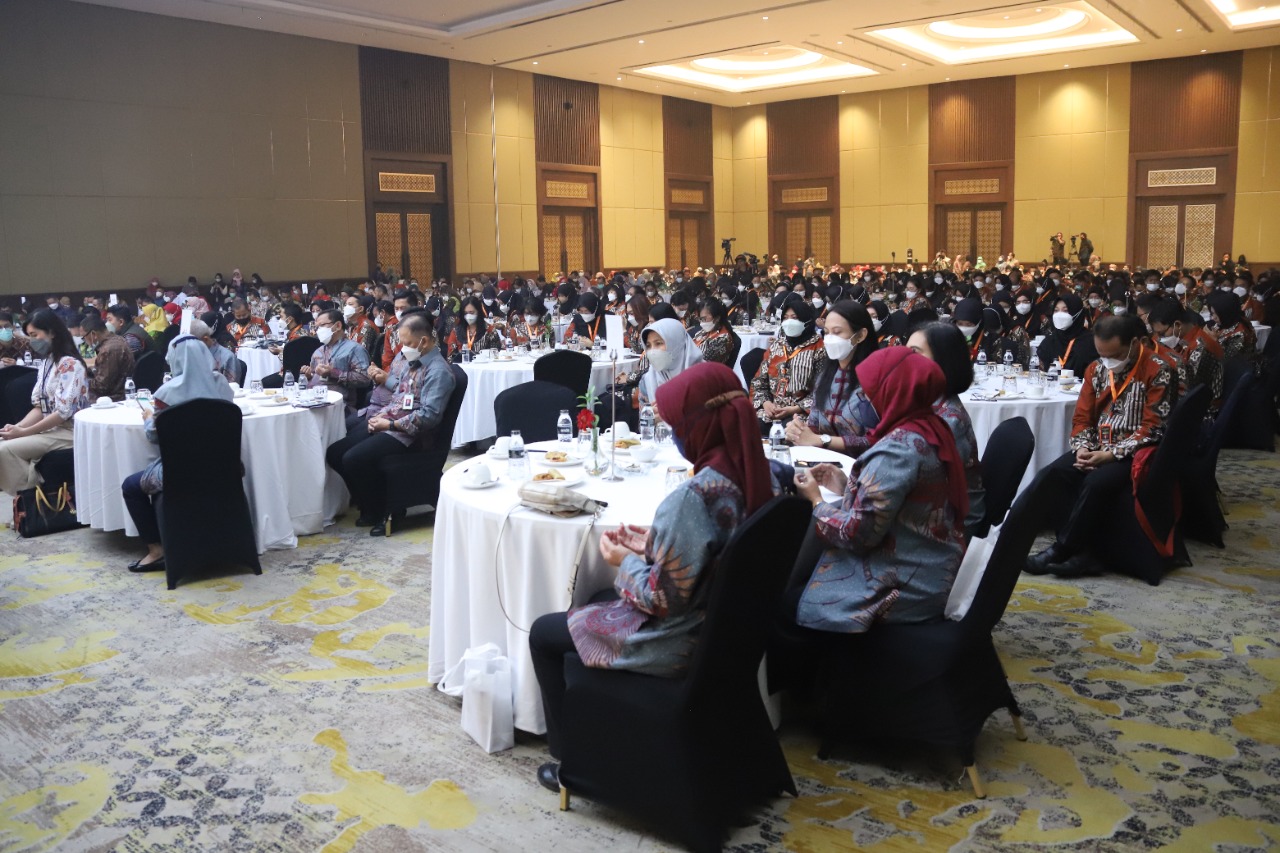 20221111 Menghadiri Anugerah Tenaga kesehatan 2022 1