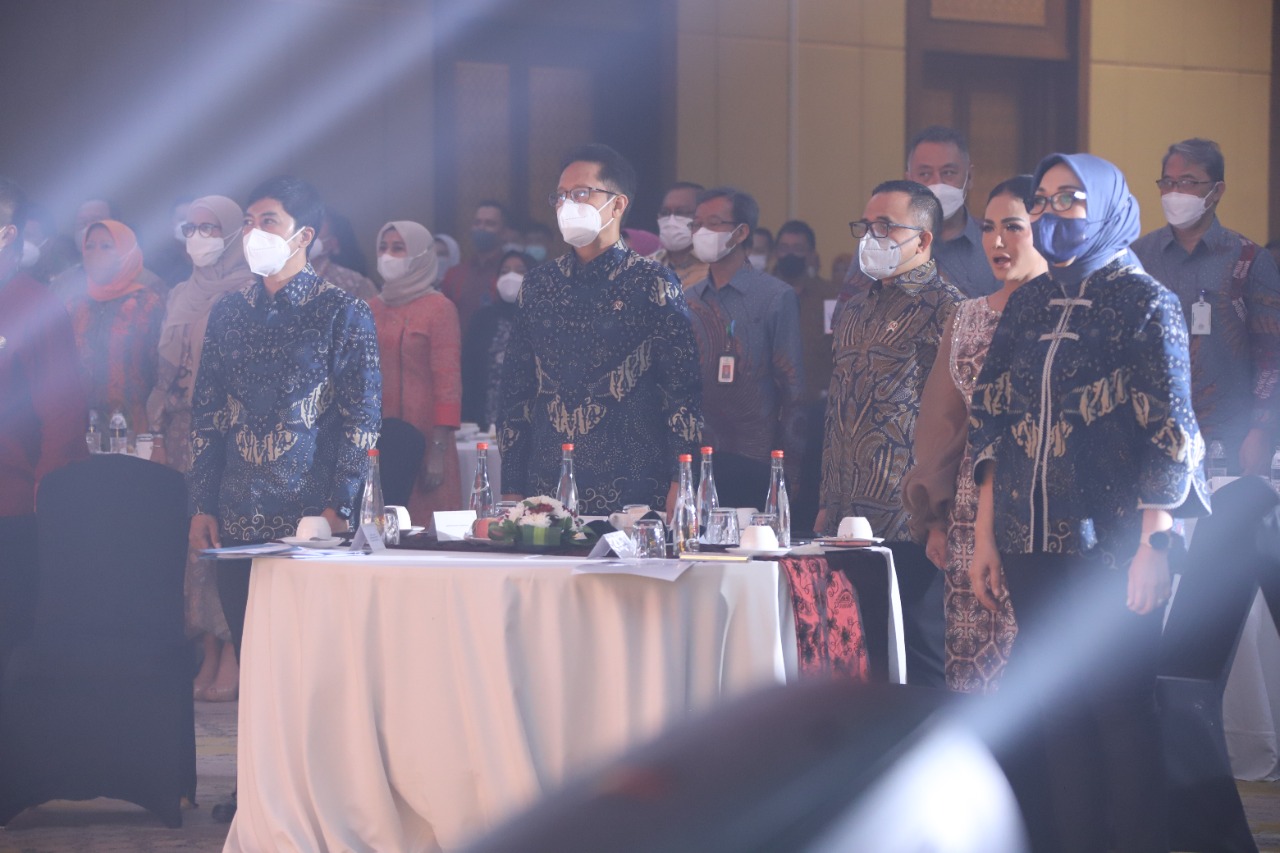 20221111 Menghadiri Anugerah Tenaga kesehatan 2022 1