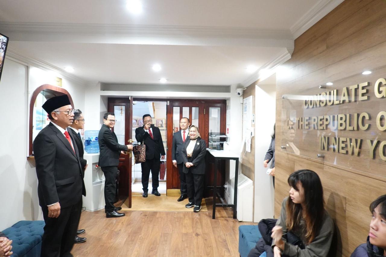20221111 Meninjau Layanan Publik di KJRI New York 1