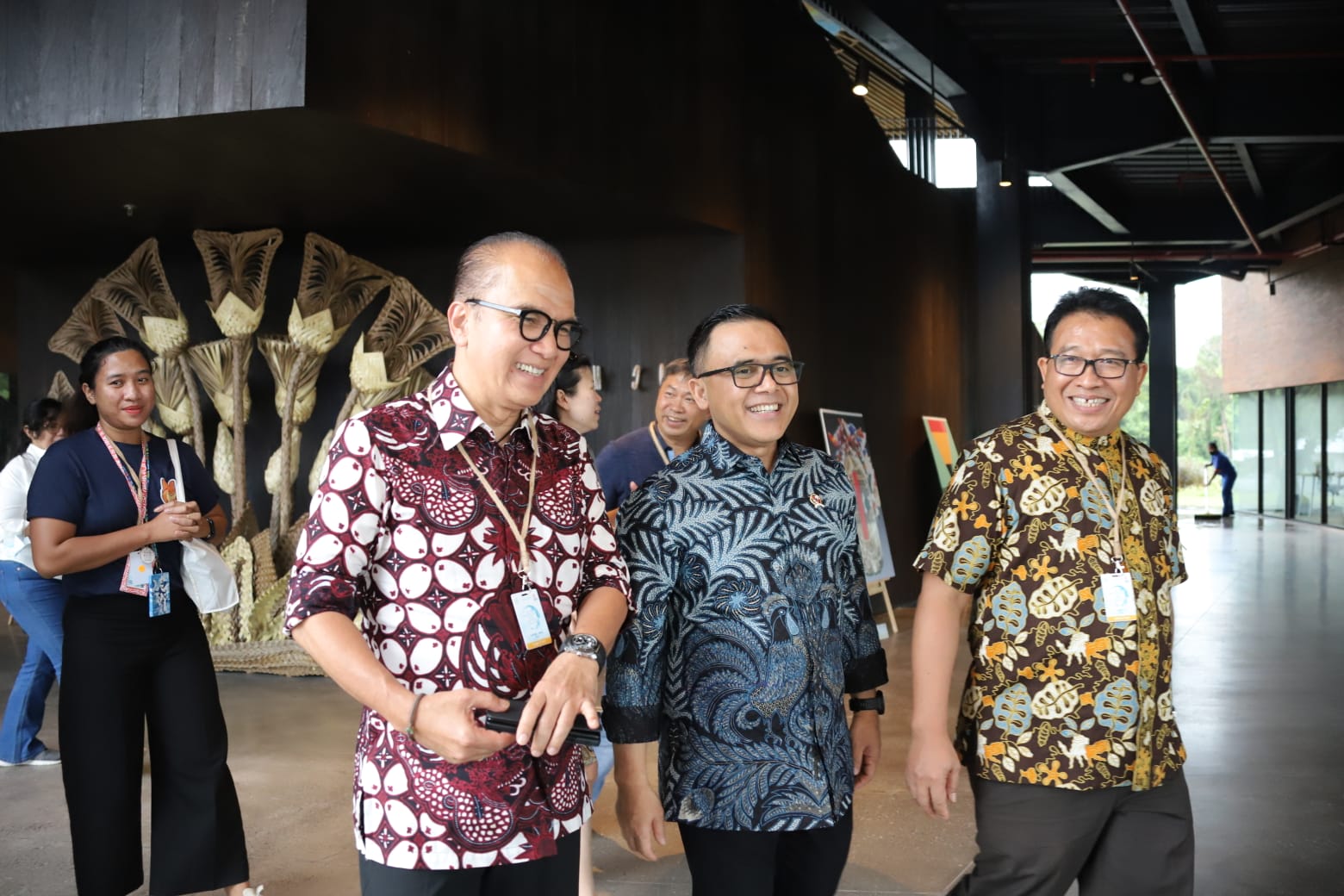 20221115 MENTERI Peninjauan ke UID Campus Bali 12