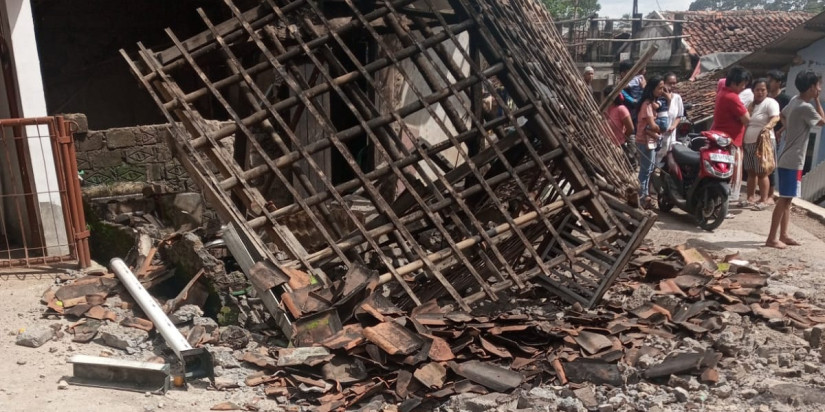 20221122 BNPB Turunkan Tim Reaksi Cepat dan Salurkan Bantuan Logistik ke Lokasi Terdampak Gempa Cianjur