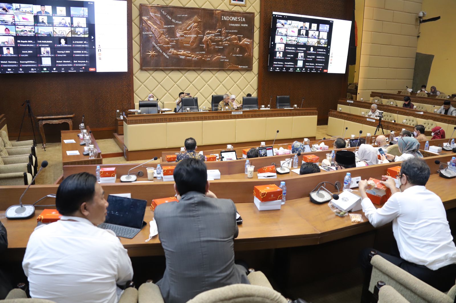 20221122 Rapat Evaluasi Pendataan Tenaga Non ASN dengan Komisi II DPR RI 1