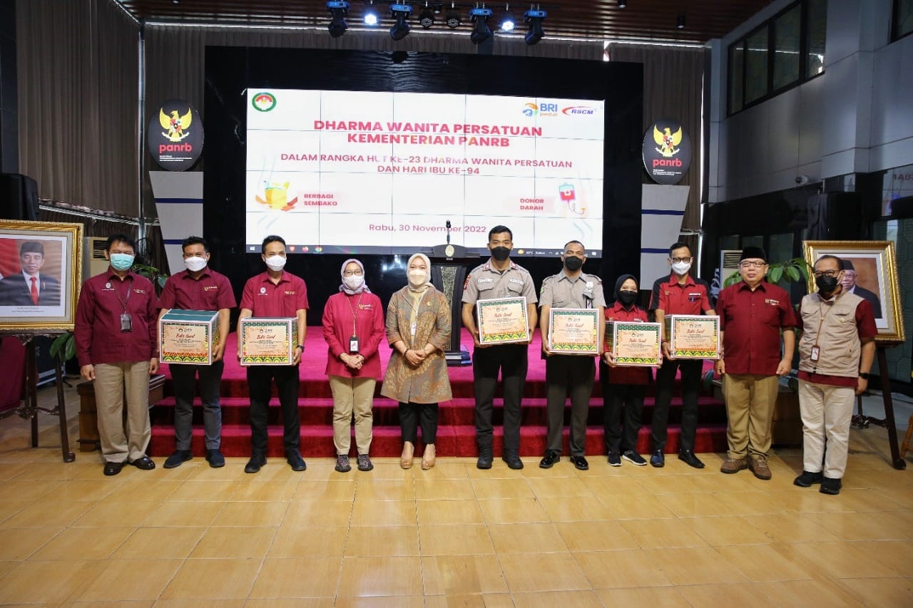 20221130 Bakti Sosial dan Donor Darah DWP Kementerian PANRB 10