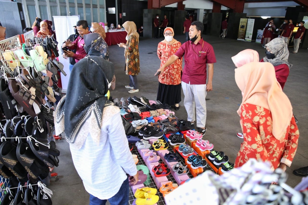 20221130 Bakti Sosial dan Donor Darah DWP Kementerian PANRB 9