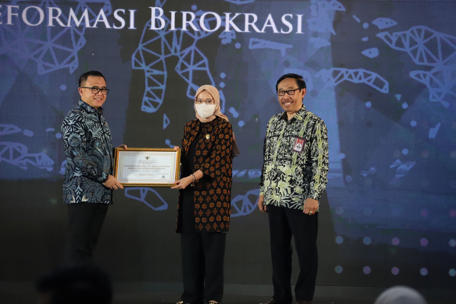 20221208 MENTERI Penghargaan Anugerah Meritokrasi 6