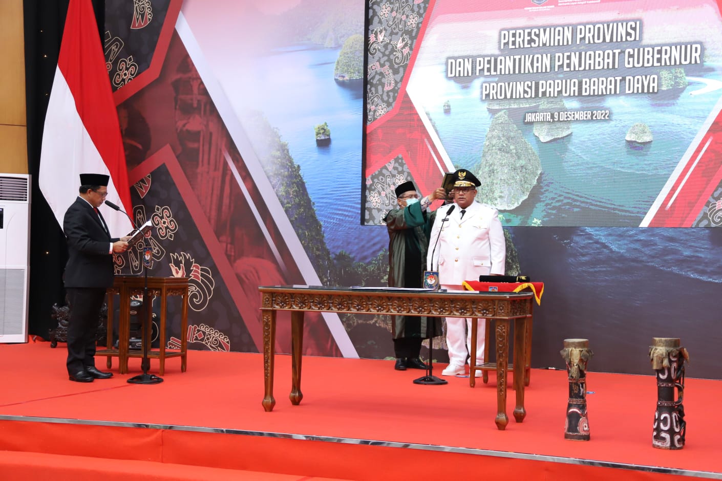 20221209 MENTERI MENDAGRI Peresmian Provinsi dan Pelantikan Penjabat Gubernur Provinsi Papua Barat Daya 1