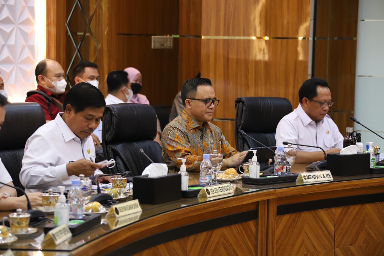 20221214 MENTERI Rapat Tim Koordinasi SPBE Nasional 1