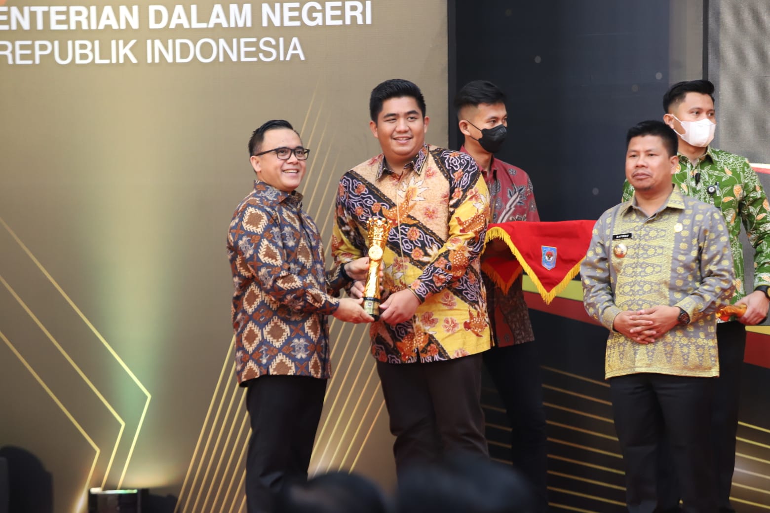 20221223 MENTERI DEP YANLIK IGA Awaed 2022 20