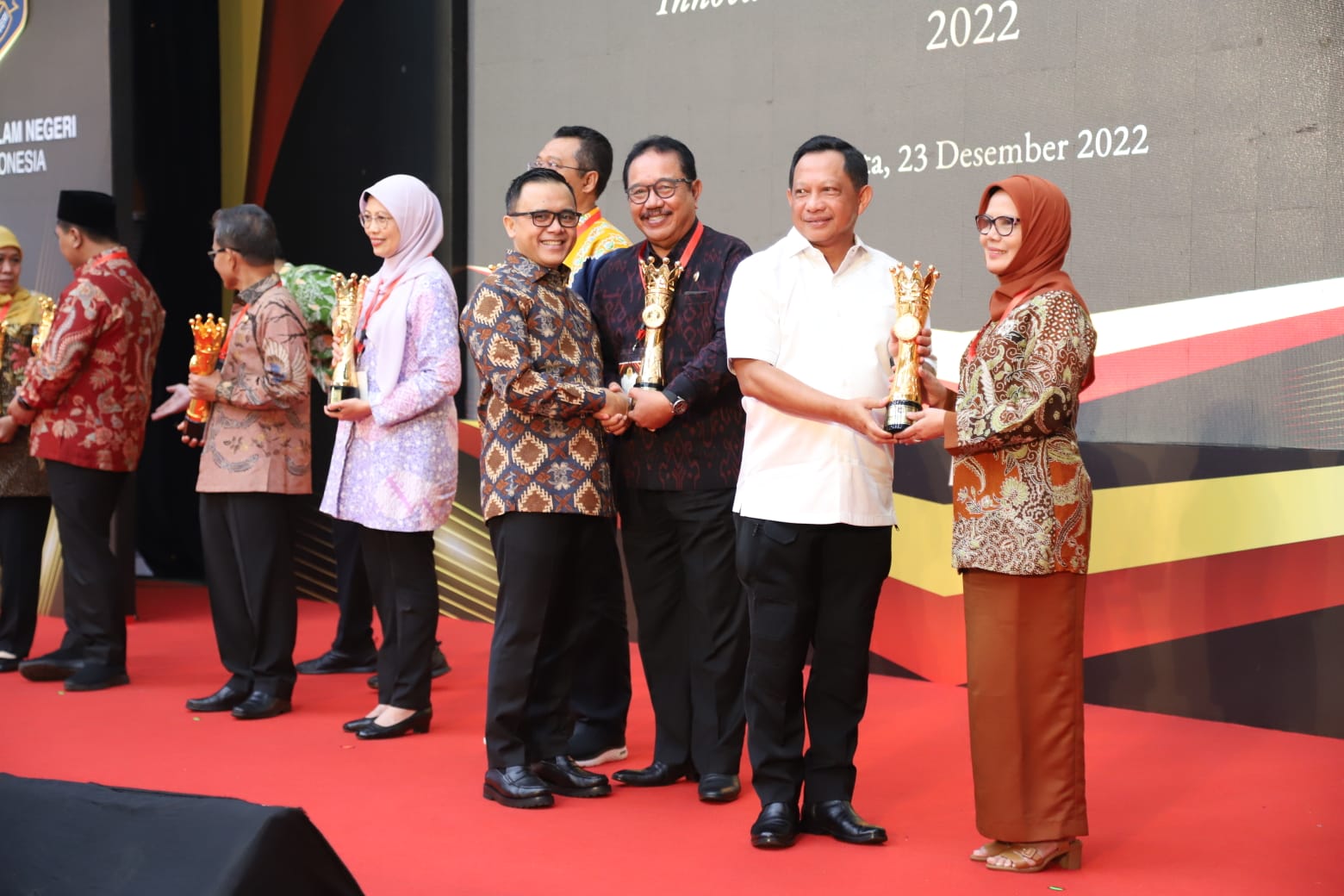20221223 MENTERI DEP YANLIK IGA Awaed 2022 20