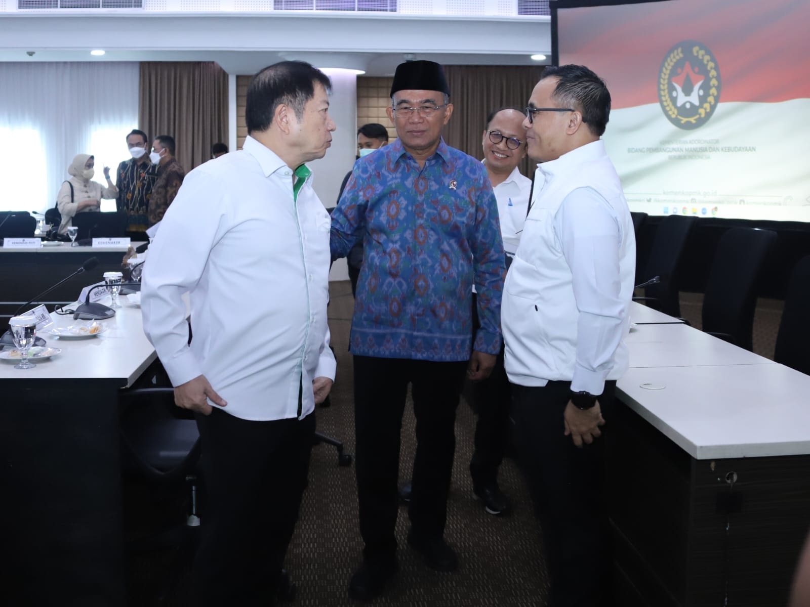 20221227 MENTERI Rapat Tingkat Menteri Penyusunan Rancangan Perpres tentang Penguatan Pendampingan Pembangunan 9