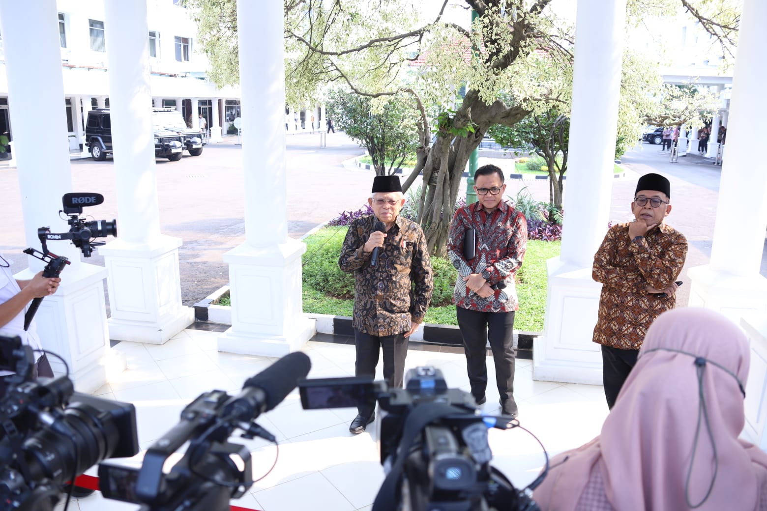 20230112 MENTERI Rapat KPRBN 18