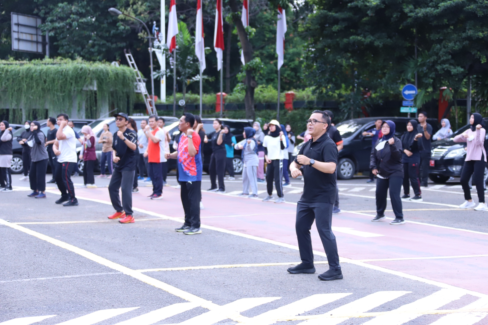 20230113 MENTERI Senam Pagi di Kementerian PANRB 13