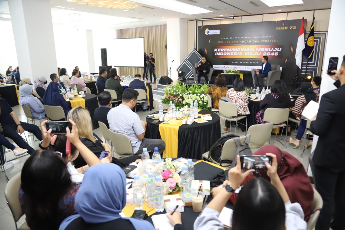 20230114 MENTERI Seminar Kepemimpinan Menuju Indonesia Maju 2045 13
