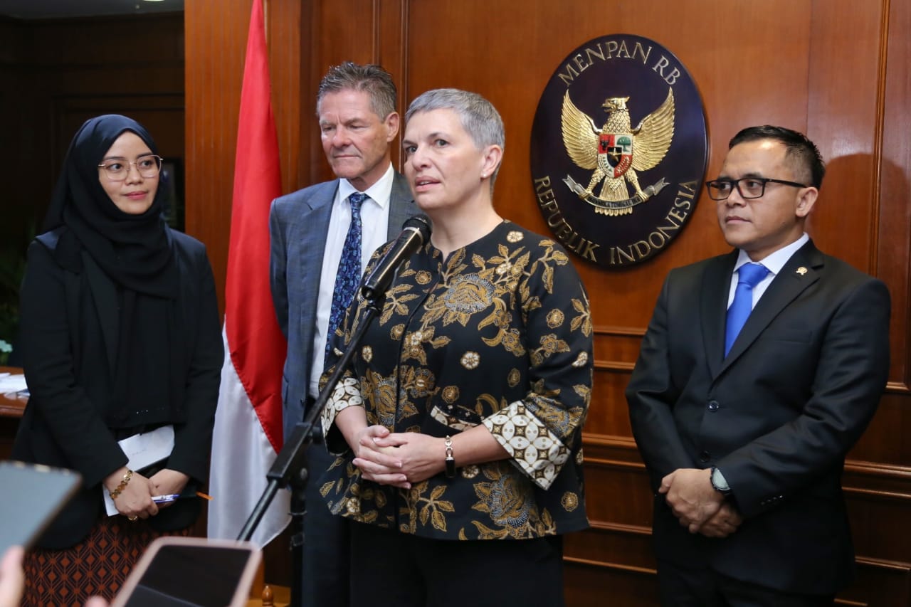 20230131 MENTERI SESMEN ESELON I Penandatanganan MoU Kementerian PANRB dengan APSC 26