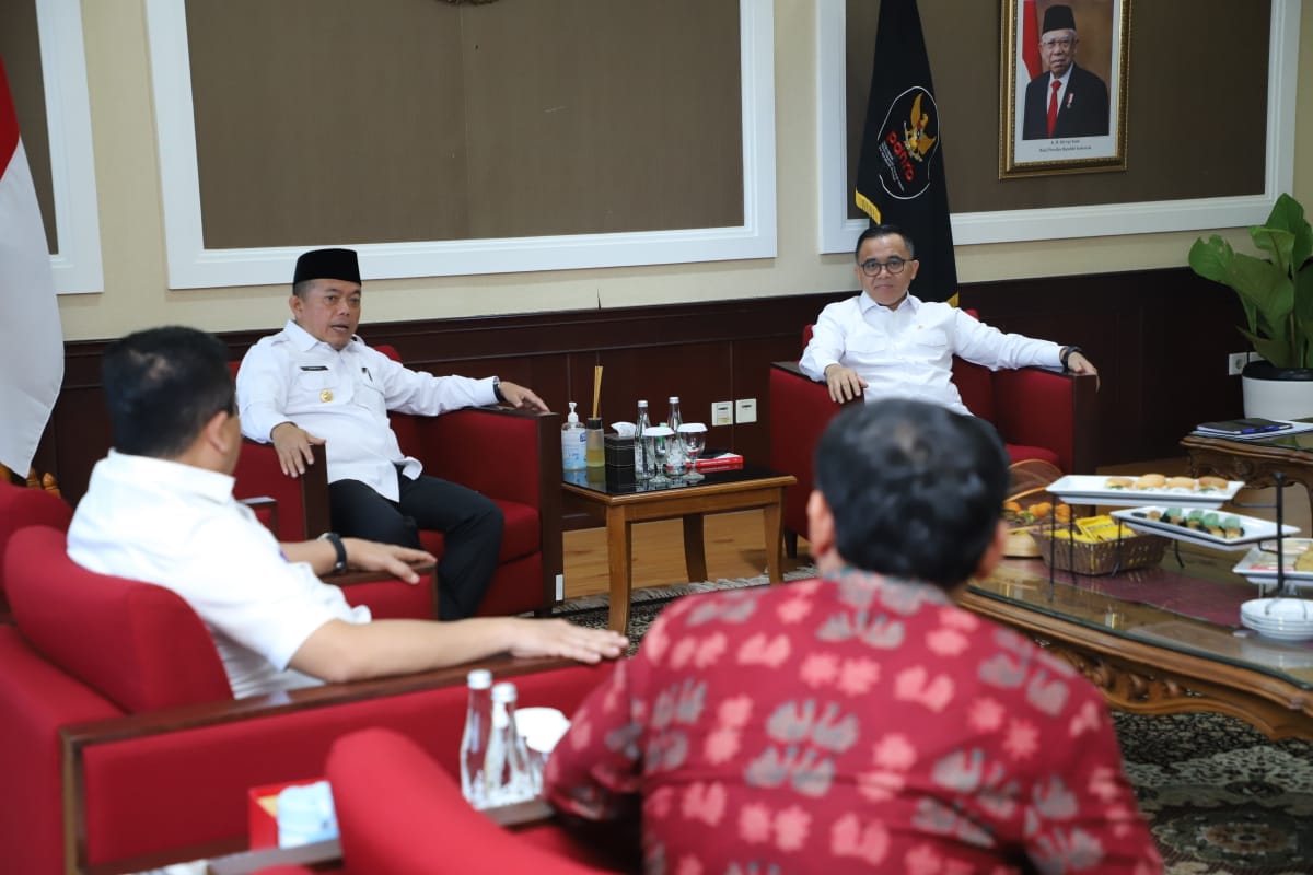20230208 Menteri Audiensi Gubernur Jambi 11