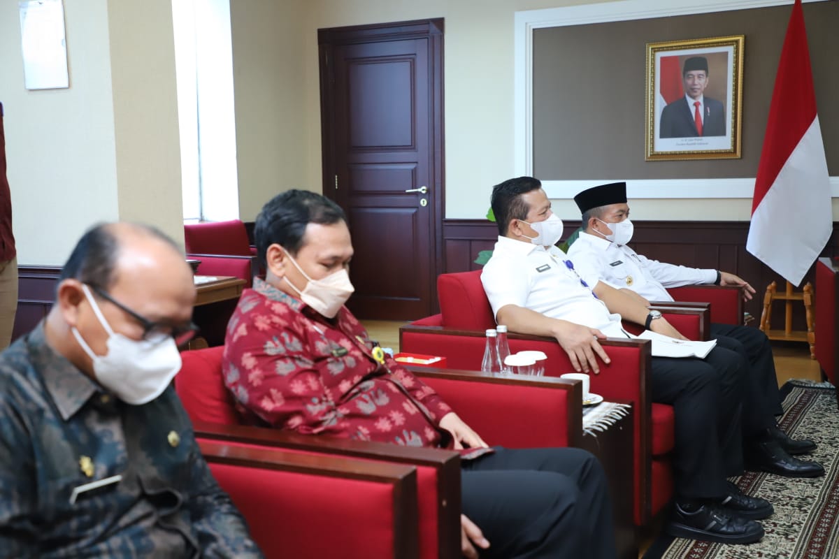 20230208 Menteri Audiensi Gubernur Jambi 11
