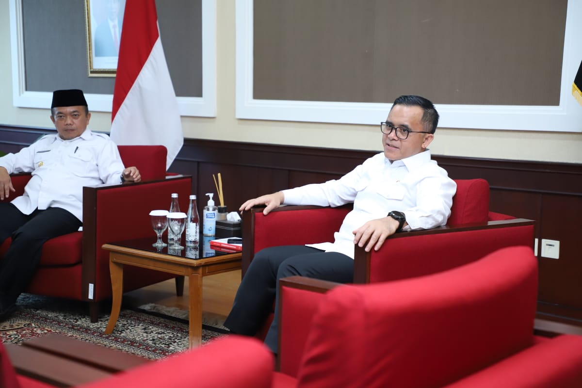 20230208 Menteri Audiensi Gubernur Jambi 11