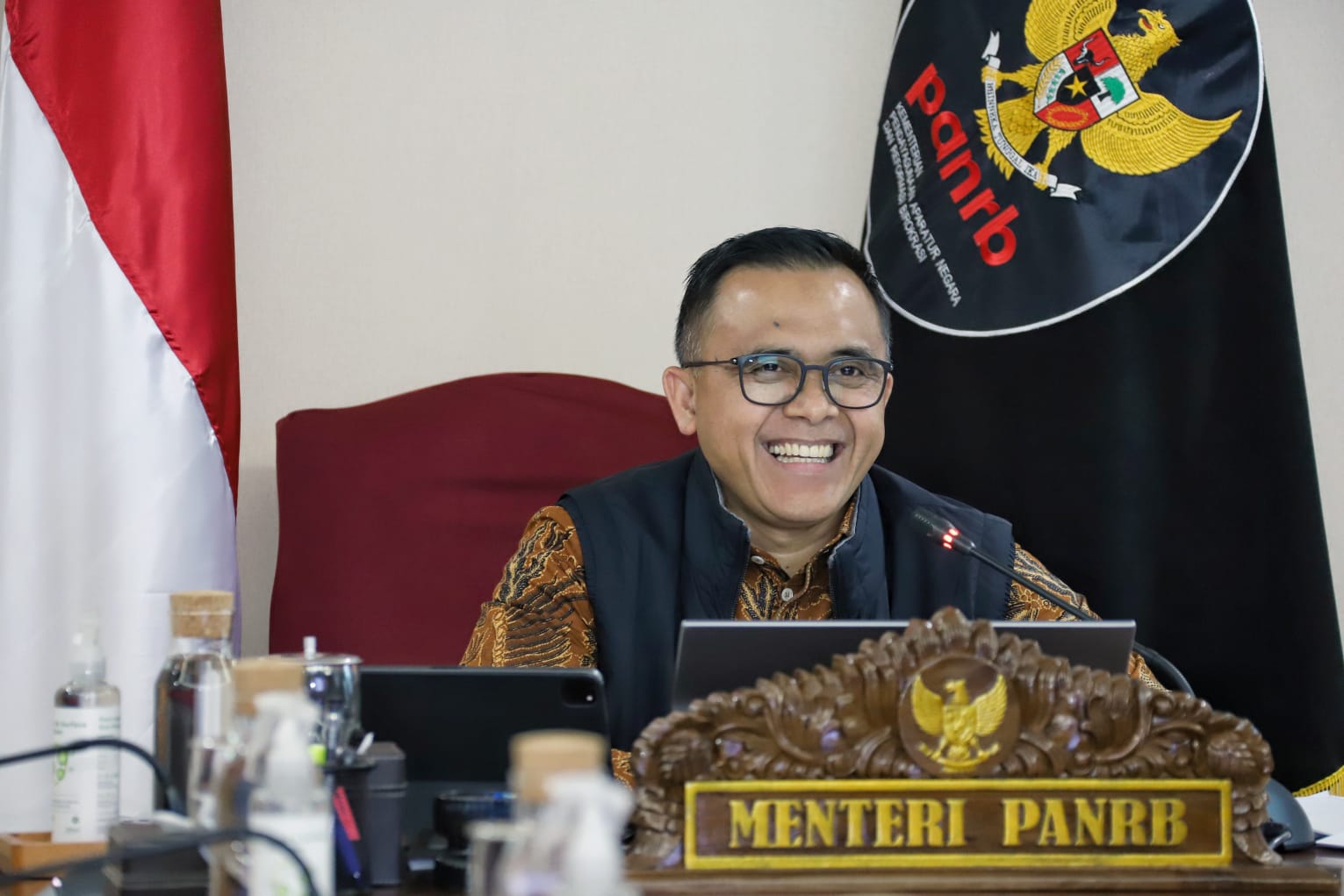 20230209 MENTERI MARVES Rapat SPBE 9