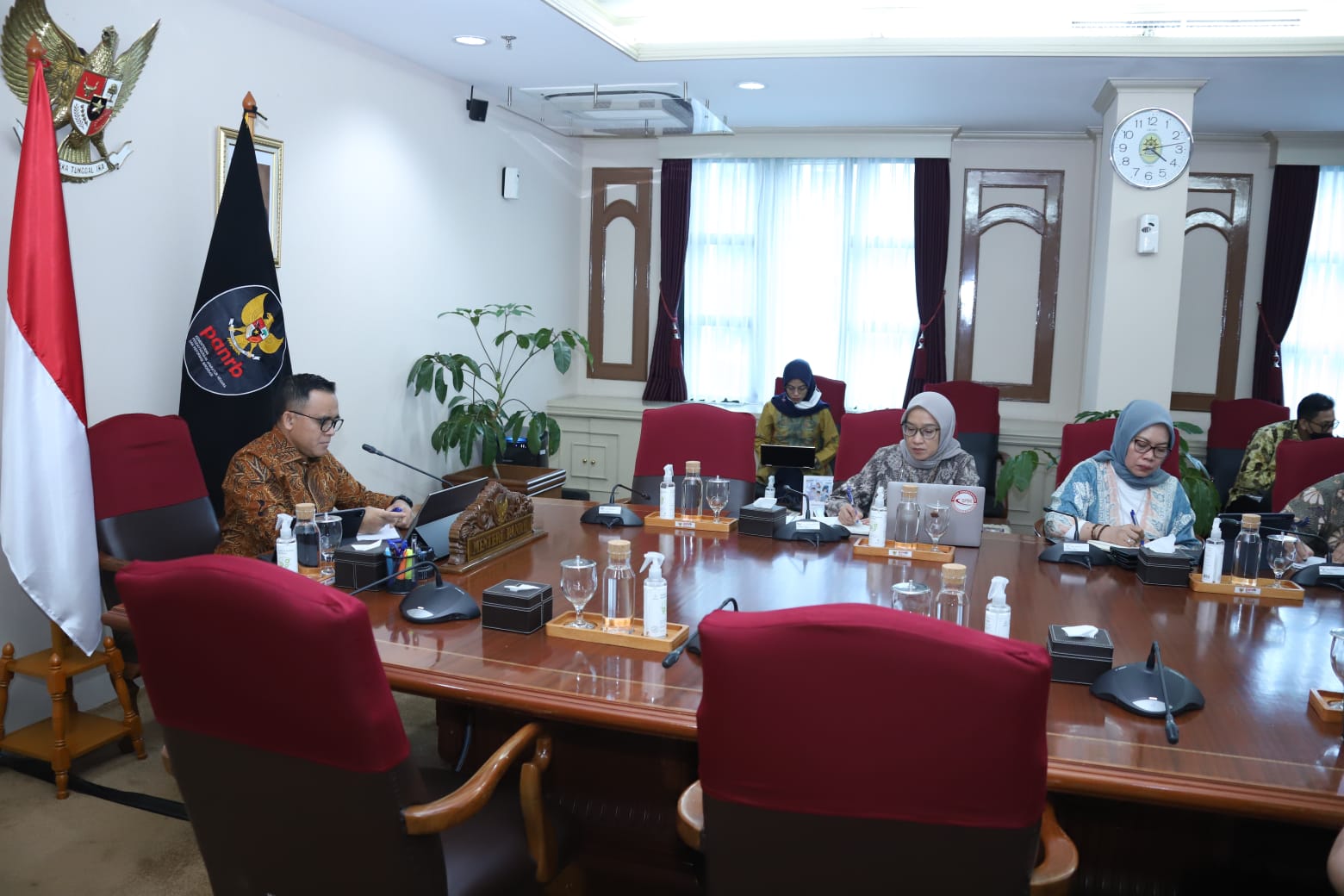 20230209 MENTERI MARVES Rapat SPBE 9