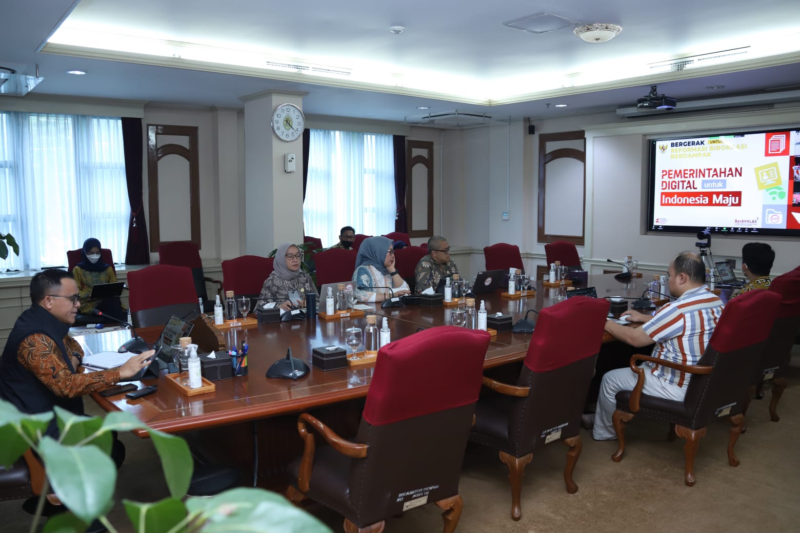 20230209 MENTERI MARVES Rapat SPBE 9