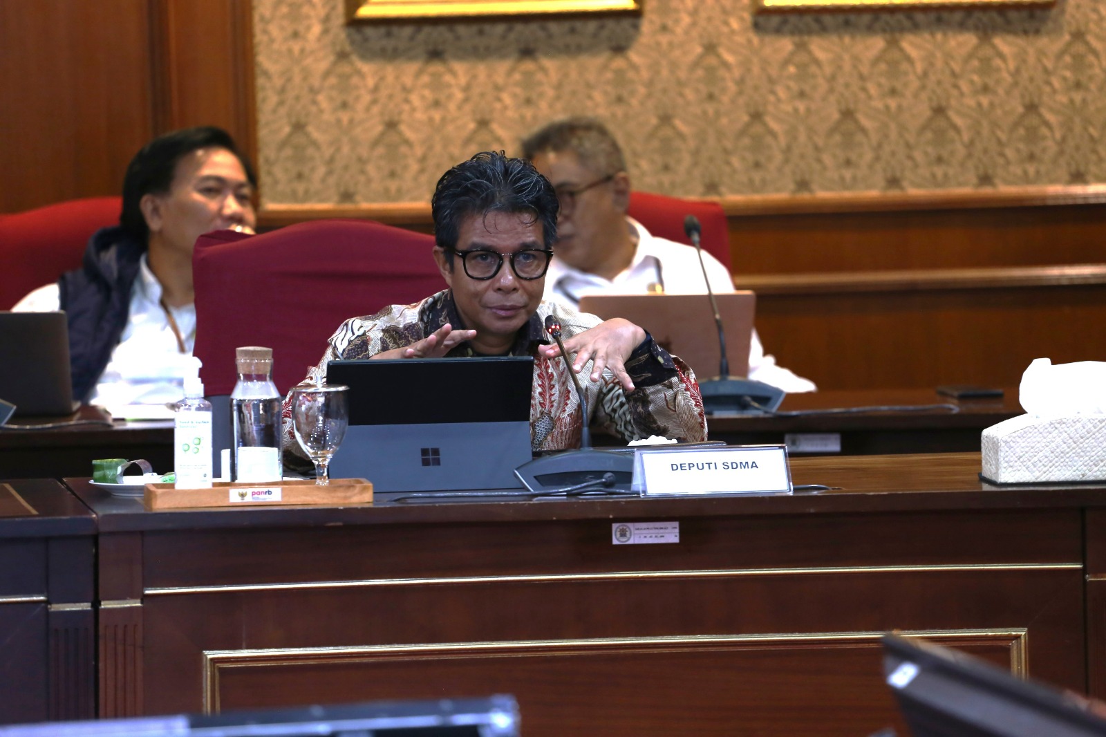 20230221 MENTERI Rapat Pimpinan Monev Capaian Kinerja Kementerian PNRB 9