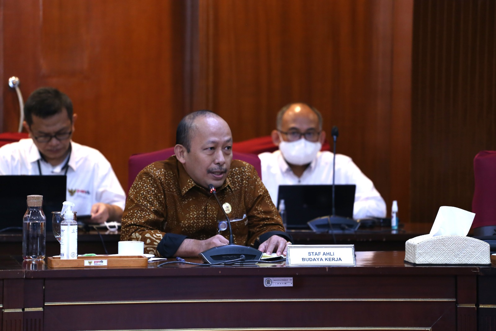 20230221 MENTERI Rapat Pimpinan Monev Capaian Kinerja Kementerian PNRB 9