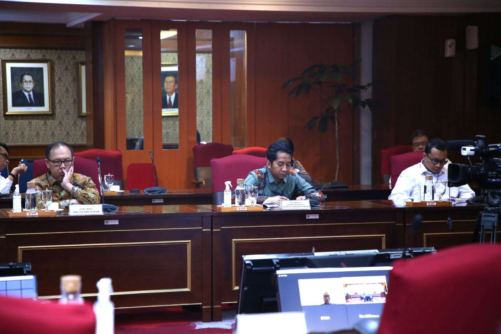 20230221 MENTERI Rapat Pimpinan Monev Capaian Kinerja Kementerian PNRB 9