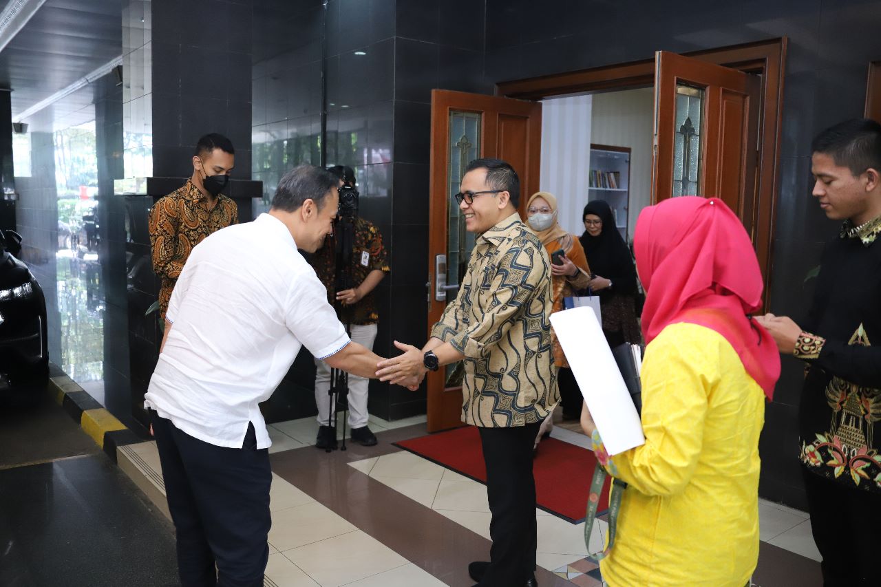 20230331 MENTERI Audiensi Dengan Founder of ACT Consulting 10