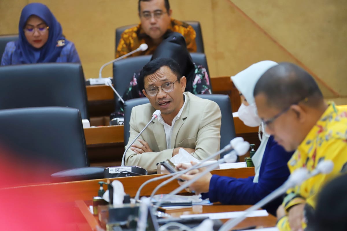 20230405 MENTERI Rapat Kerja dengan Komisi IX DPR RI 1
