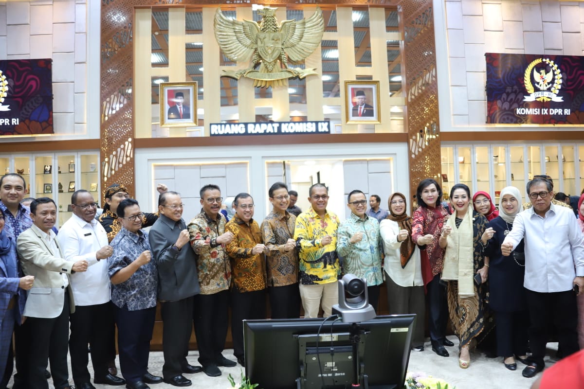 20230405 MENTERI Rapat Kerja dengan Komisi IX DPR RI 1