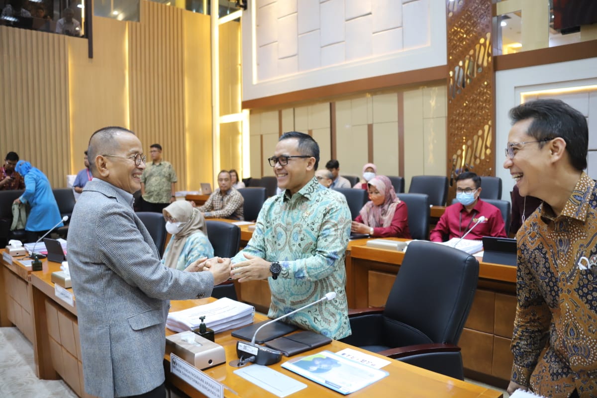 20230405 MENTERI Rapat Kerja dengan Komisi IX DPR RI 1