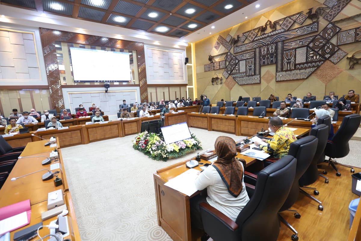 20230405 MENTERI Rapat Kerja dengan Komisi IX DPR RI 1